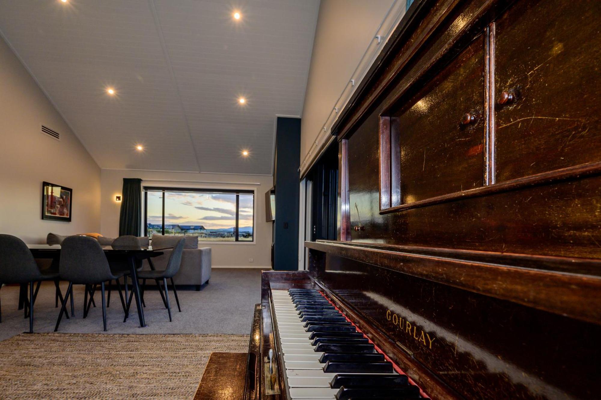 31 On Boundary Villa Twizel Luaran gambar